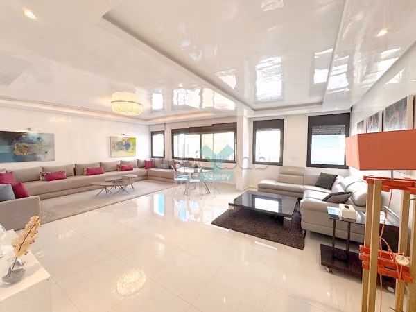 Muy bonito apartamento familiar amueblado situado en un lugar privilegiado
