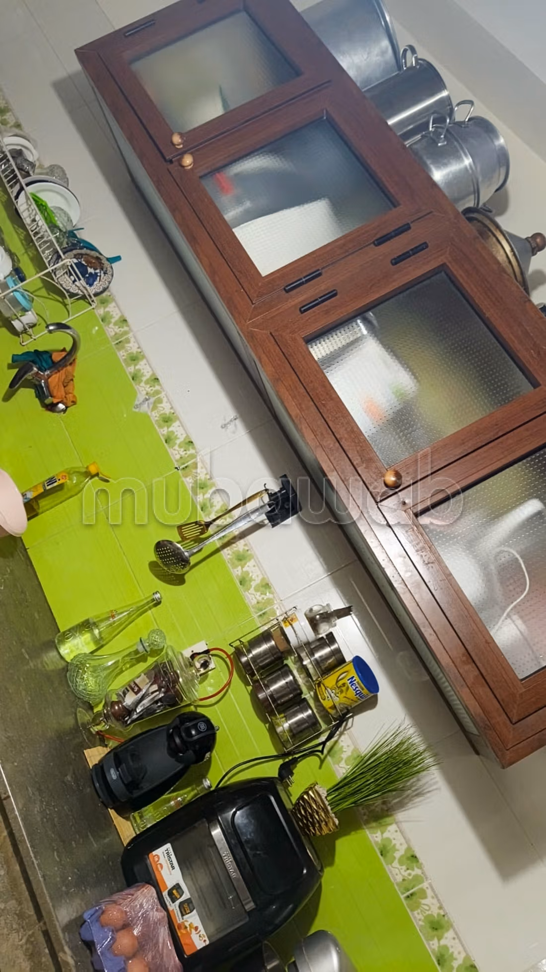 Superbe appartement à vendre à rue aviations sale aayeda. 
2 chambres agréables