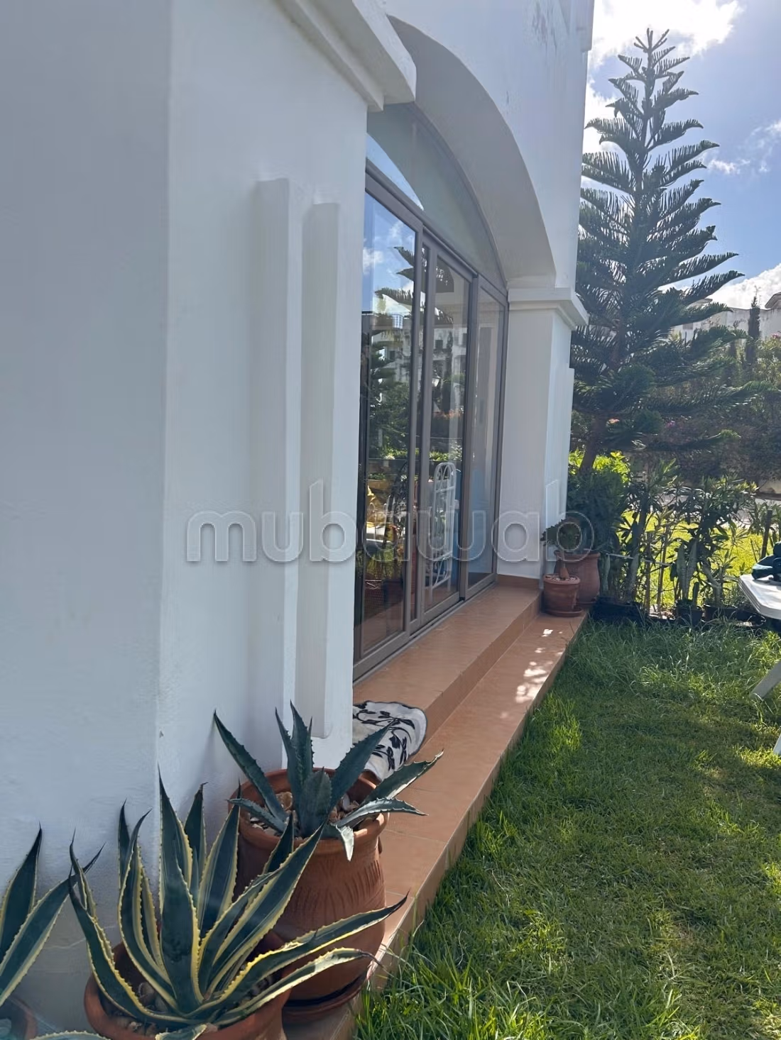 Superbe appartement à vendre à Asilah. 2 grandes pièces. Résidence avec piscine