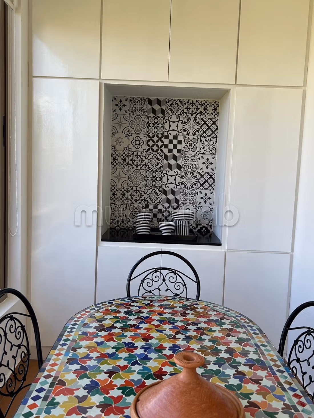 Superbe appartement à vendre à Asilah. 2 grandes pièces. Résidence avec piscine