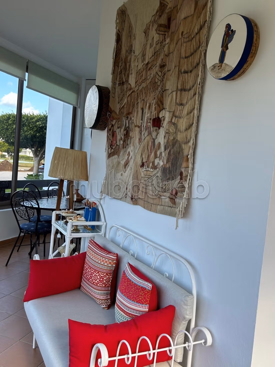 Superbe appartement à vendre à Asilah. 2 grandes pièces. Résidence avec piscine