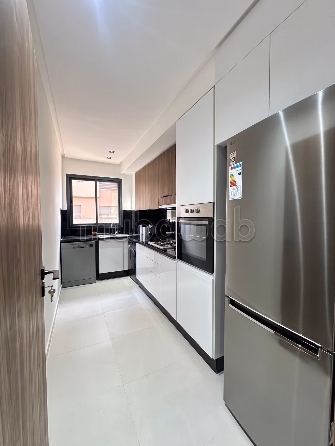 New high-end apartment for rent