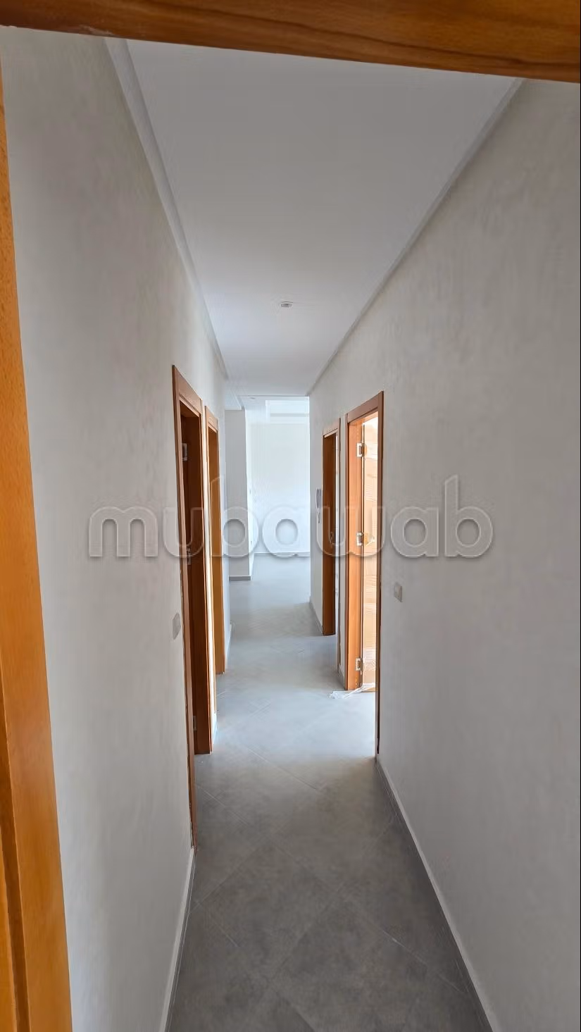 Great apartment for rent. Small area 55 m². Ample storage space