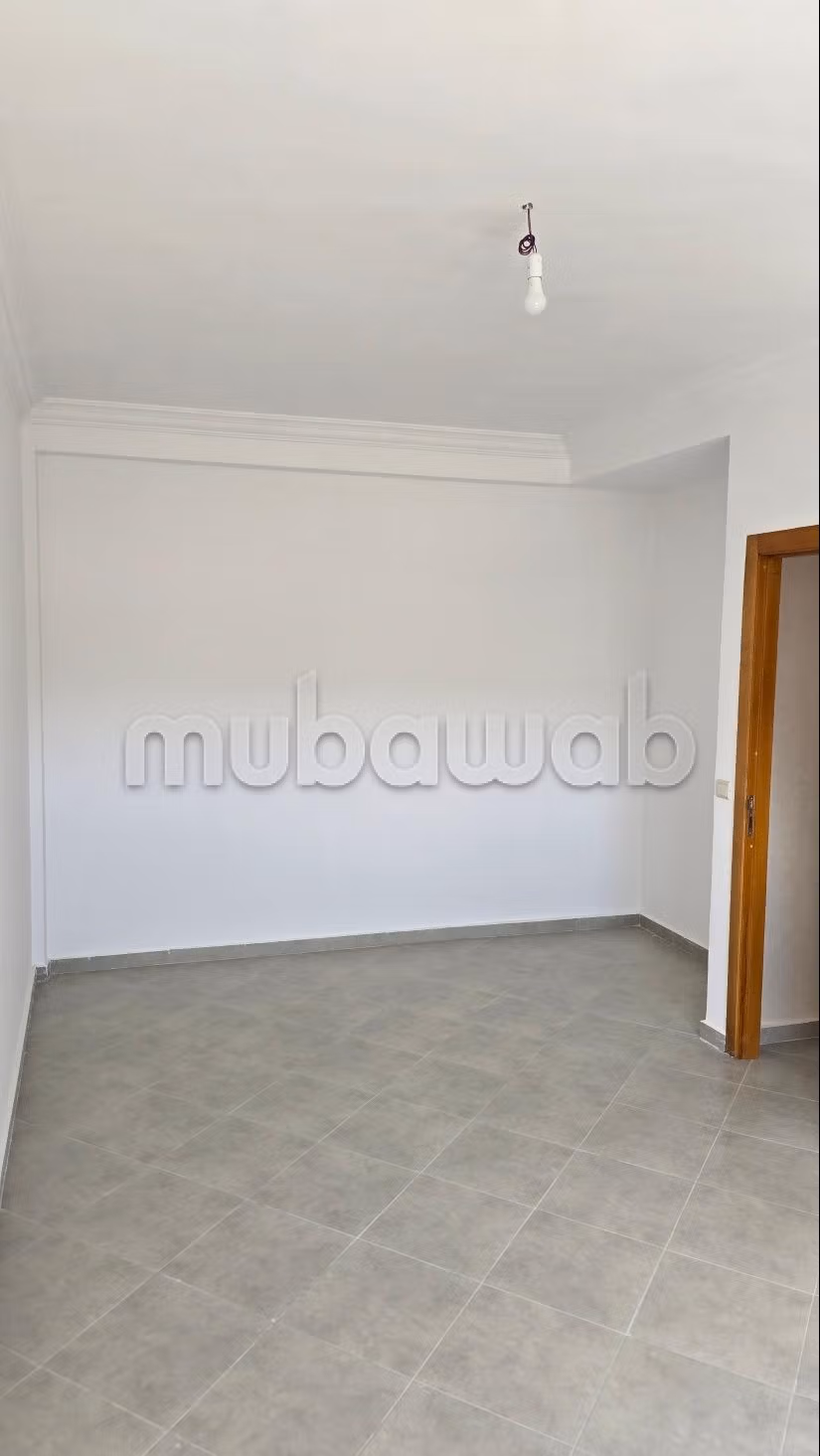 Great apartment for rent. Small area 55 m². Ample storage space