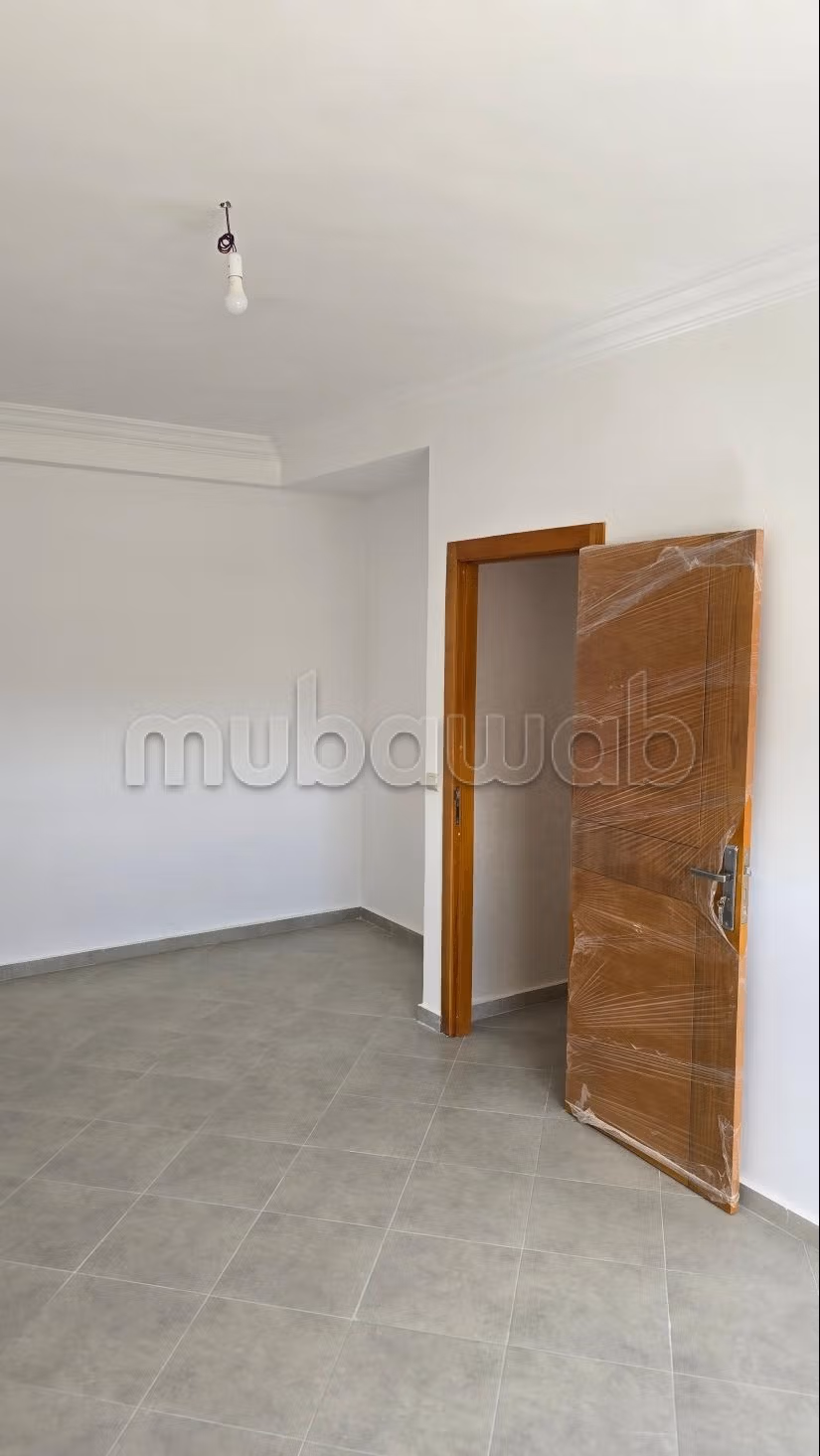 Great apartment for rent. Small area 55 m². Ample storage space