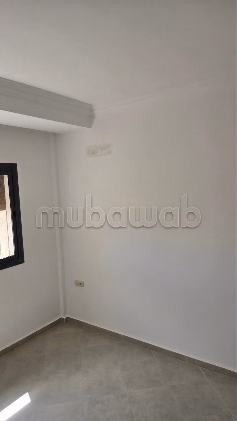 Great apartment for rent. Small area 55 m². Ample storage space