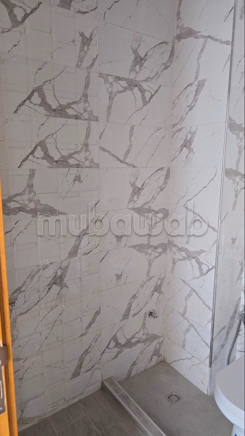 Great apartment for rent. Small area 55 m². Ample storage space