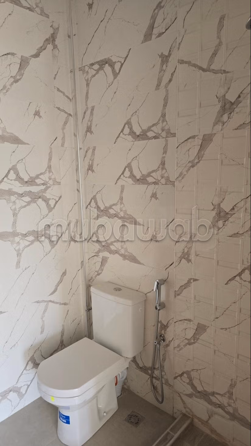 Great apartment for rent. Small area 55 m². Ample storage space