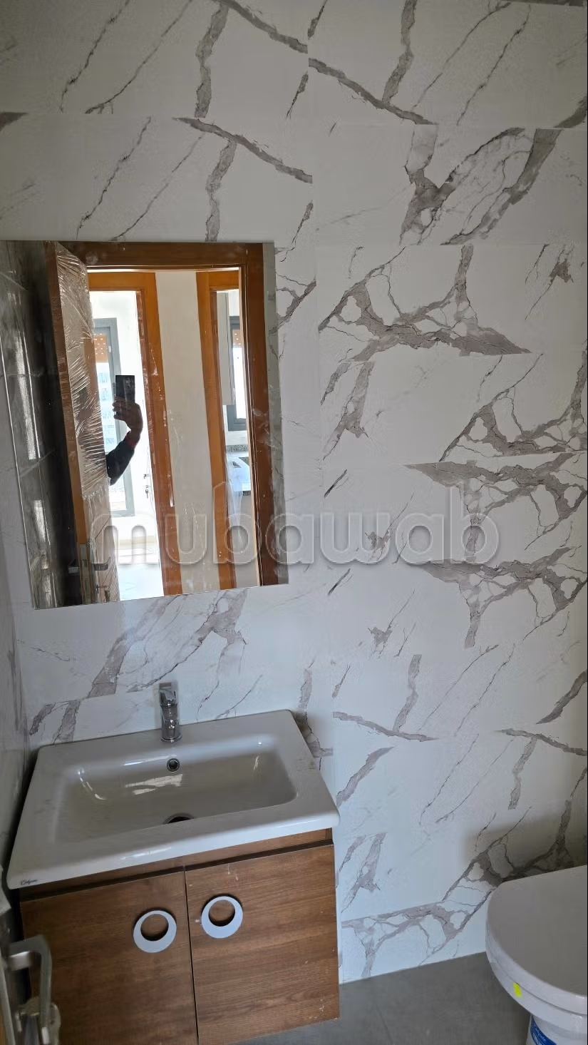 Great apartment for rent. Small area 55 m². Ample storage space
