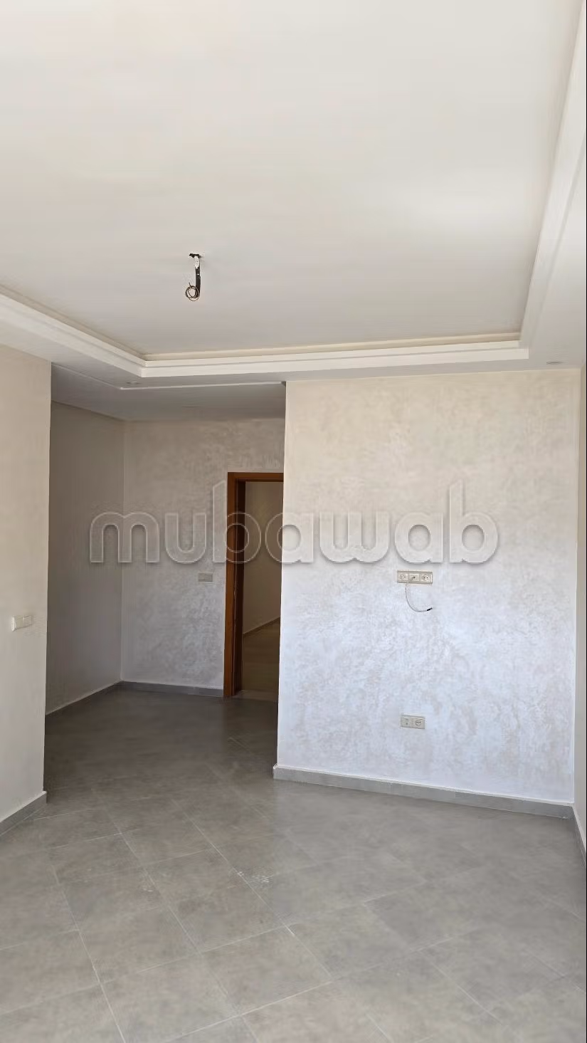 Great apartment for rent. Small area 55 m². Ample storage space