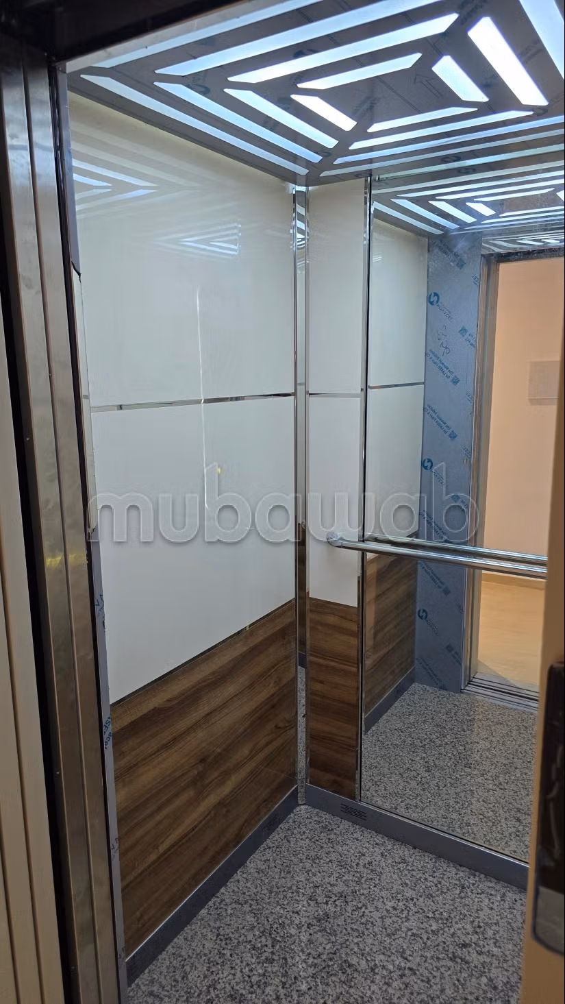 Great apartment for rent. Small area 55 m². Ample storage space