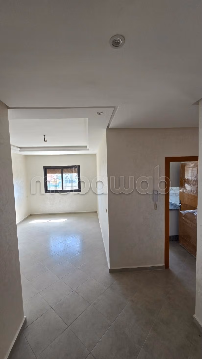 Great apartment for rent. Small area 55 m². Ample storage space
