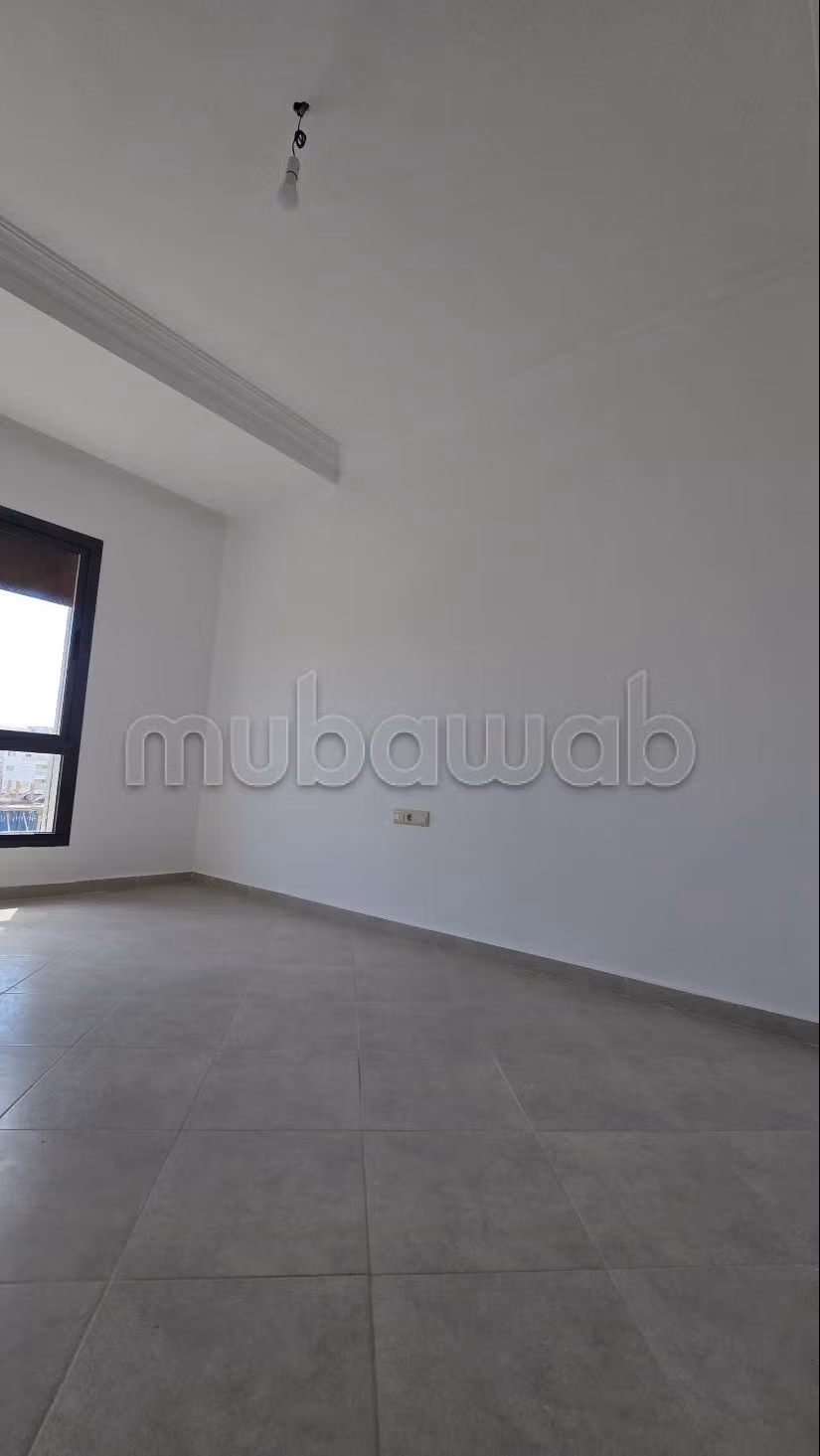 Great apartment for rent. Small area 55 m². Ample storage space