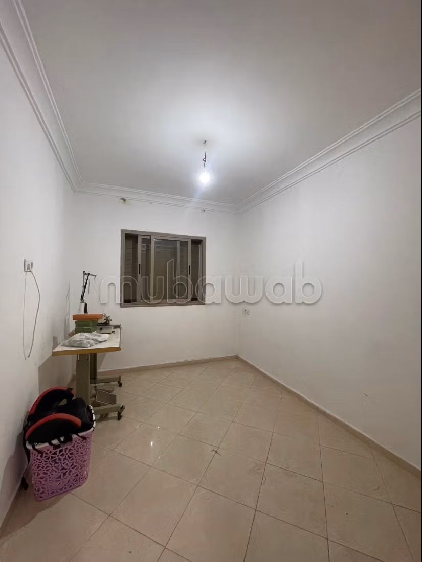 Appartement à vendre situé à Lmhamid, 
chari3 gmasa résidence alaymoun