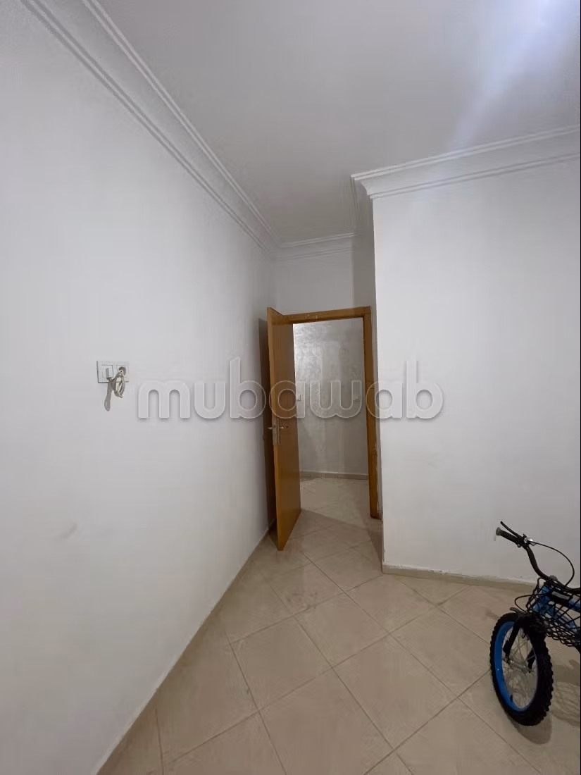 Appartement à vendre situé à Lmhamid, 
chari3 gmasa résidence alaymoun