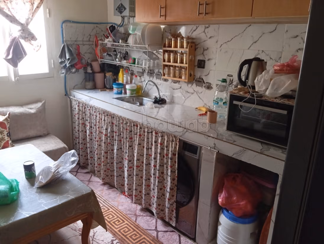 Appartement à acheter à Bournazil. 1 chambre 1 salon 1 cuisine 1 salle de bain. Grand balcon