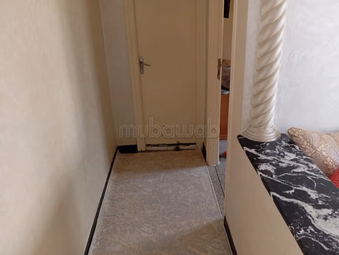 Appartement à acheter à Bournazil. 1 chambre 1 salon 1 cuisine 1 salle de bain. Grand balcon