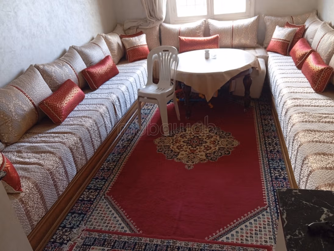 Appartement à acheter à Bournazil. 1 chambre 1 salon 1 cuisine 1 salle de bain. Grand balcon