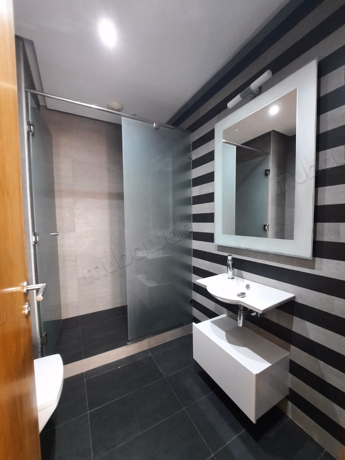Trois chambres salon à Marina