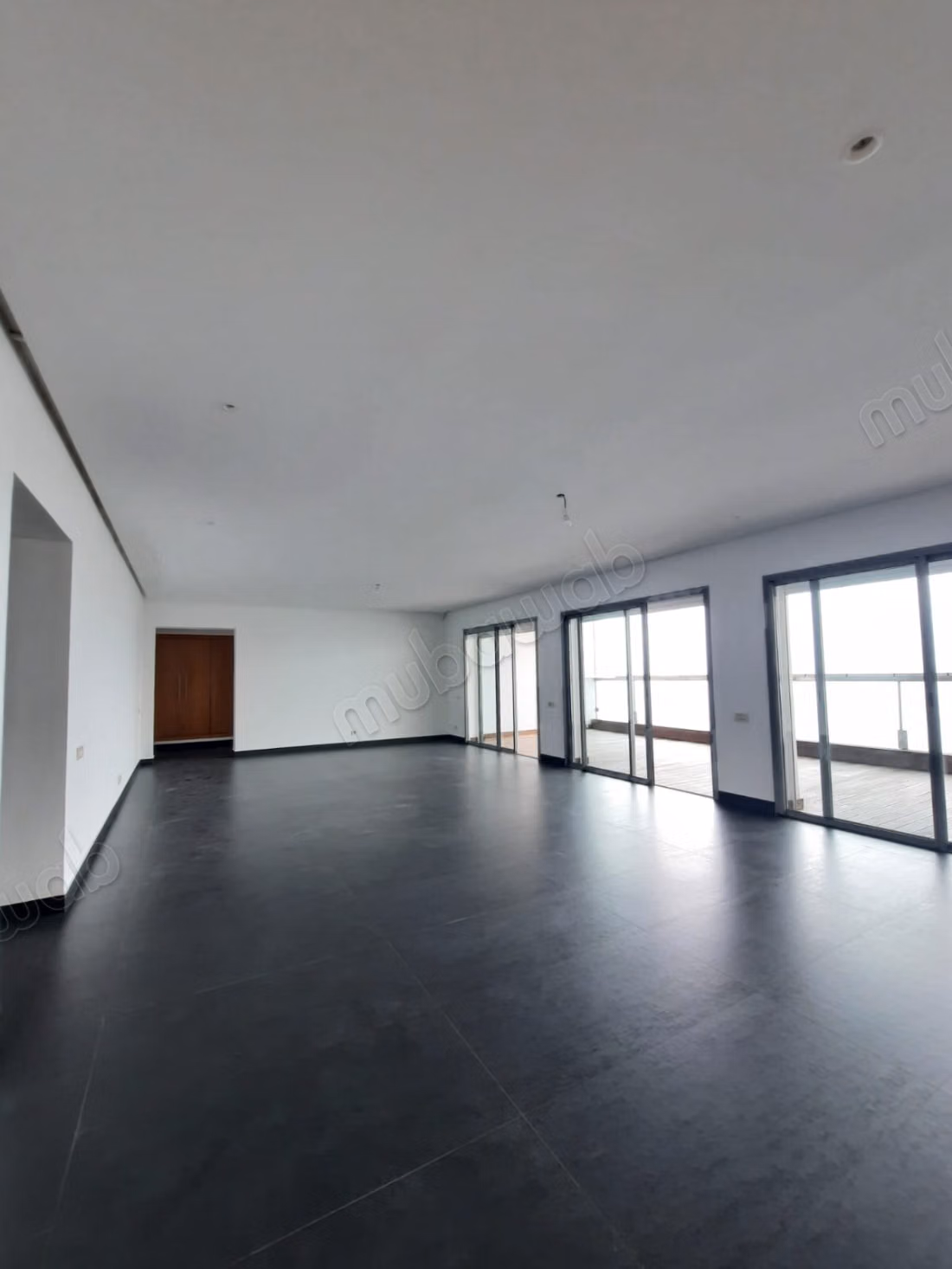 Trois chambres salon à Marina