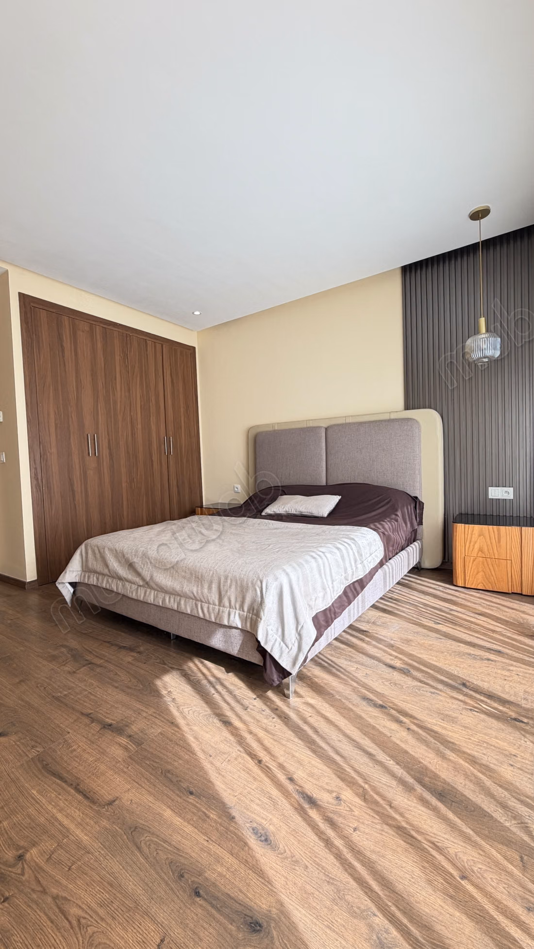 Duplex meublé à côté de zara