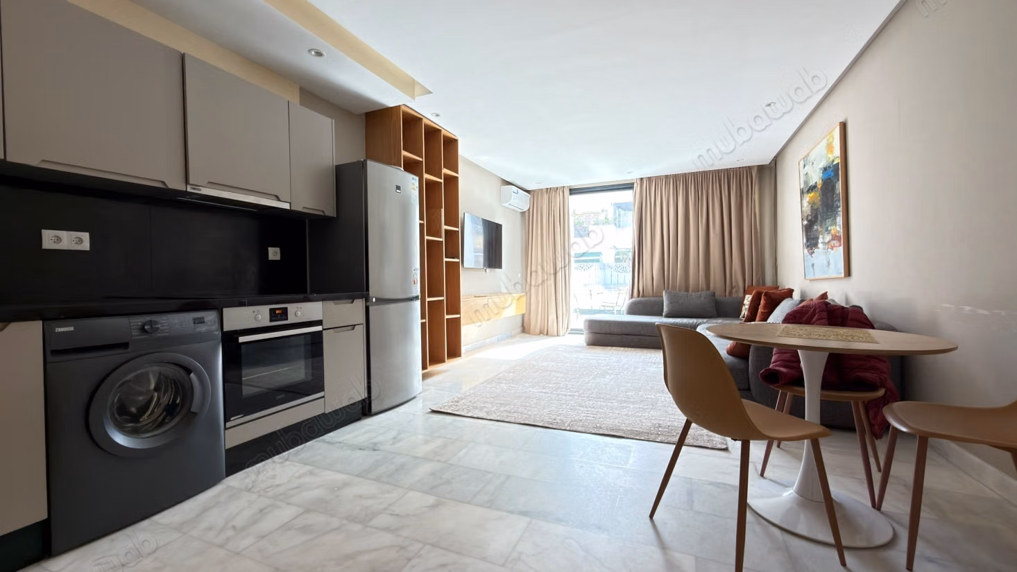 Duplex meublé à côté de zara