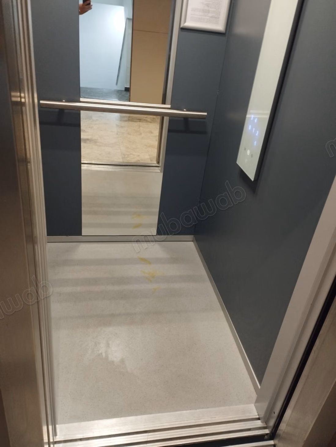 Studio à côté du hôpital chikh khalifa