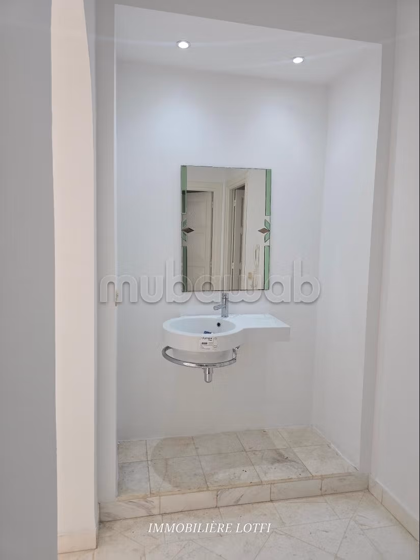Bella villa con bel giardino e piscina