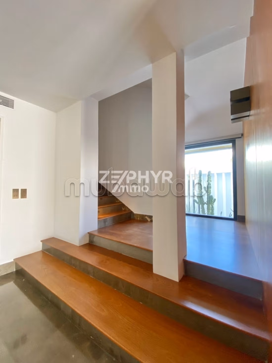 A louer Villa moderne meublée avec piscine et ascenseur à Carthage