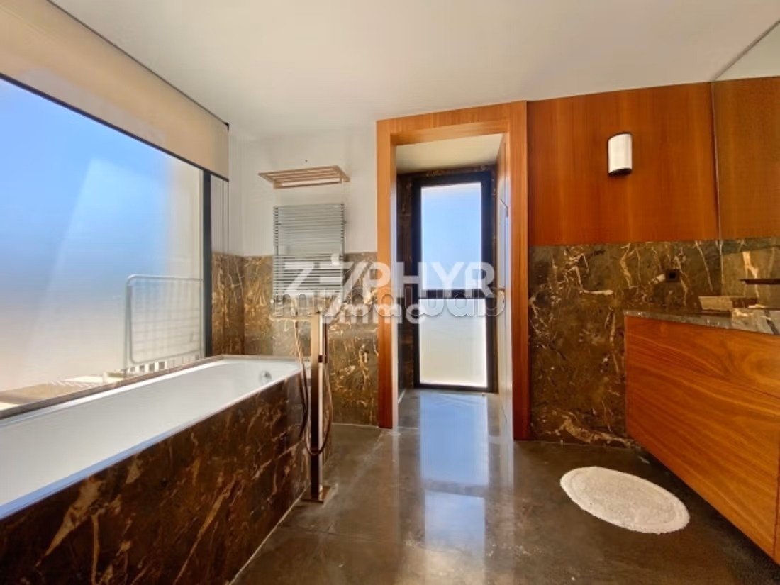 A louer Villa moderne meublée avec piscine et ascenseur à Carthage