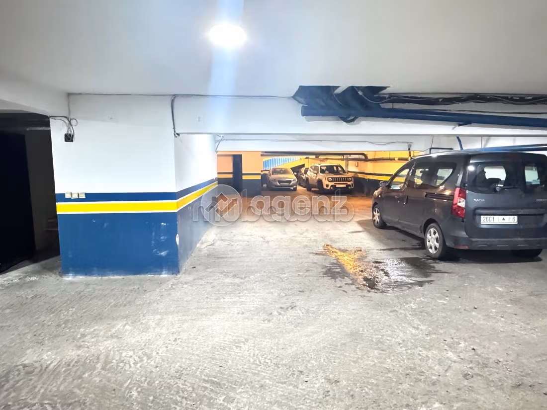 Office for sale 214 m² The Hospitals Casablanca
