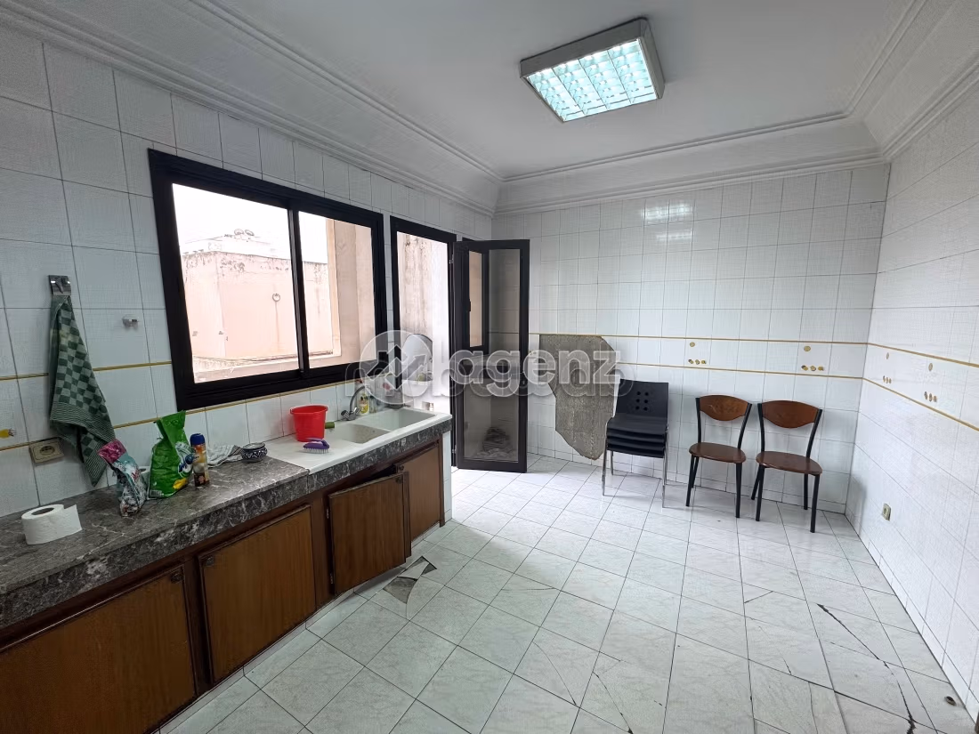 Office for sale 214 m² The Hospitals Casablanca