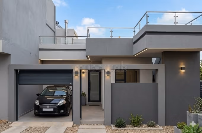 Luxury Villa for sale. Dimension 150 m². Double glazed windows and reinforced door