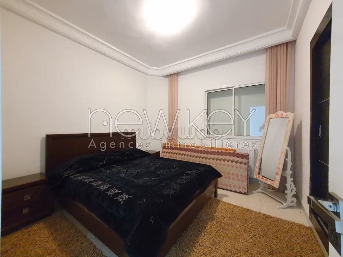 Affitto di un bellissimo appartamento. 5 camere. Arredato