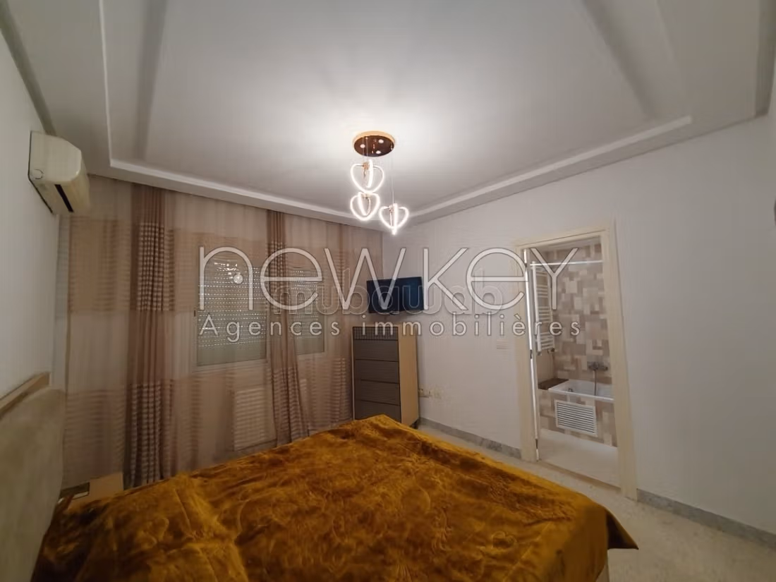 Affitto di un bellissimo appartamento. 5 camere. Arredato