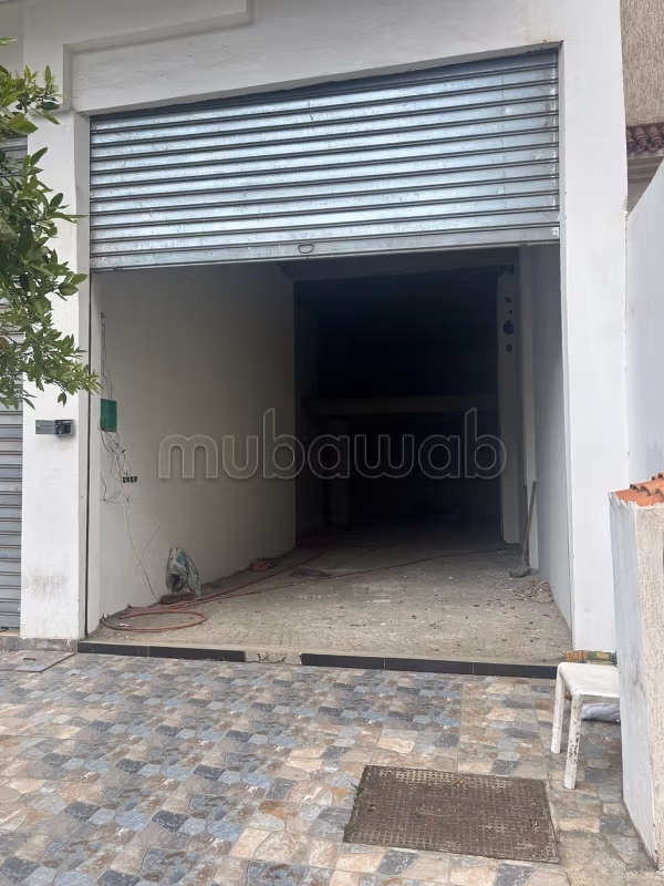 Te koop: commercieel vastgoed in Aïn Sebaâ. Totale oppervlakte 110 m². Beveiligingssysteem aanwezig