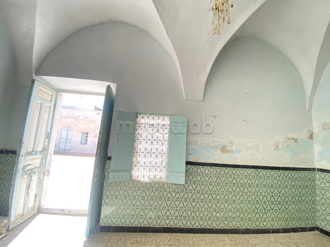 Maison spacieuse de 500 m² a ksar hellal
