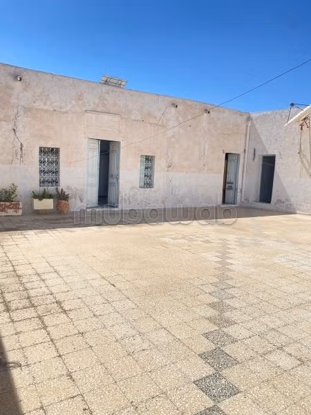 Maison spacieuse de 500 m² a ksar hellal