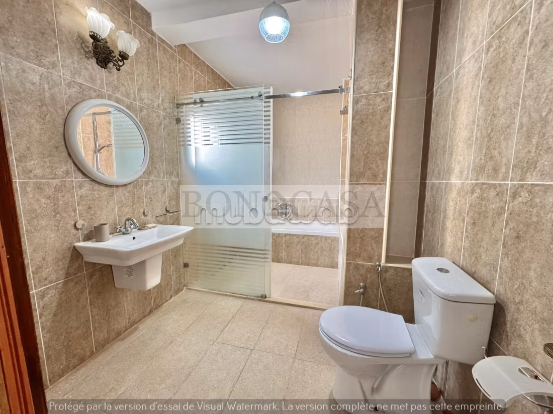 Duplex S3 Arredato con Vista Mare in Affitto nel Cuore di Marsa
