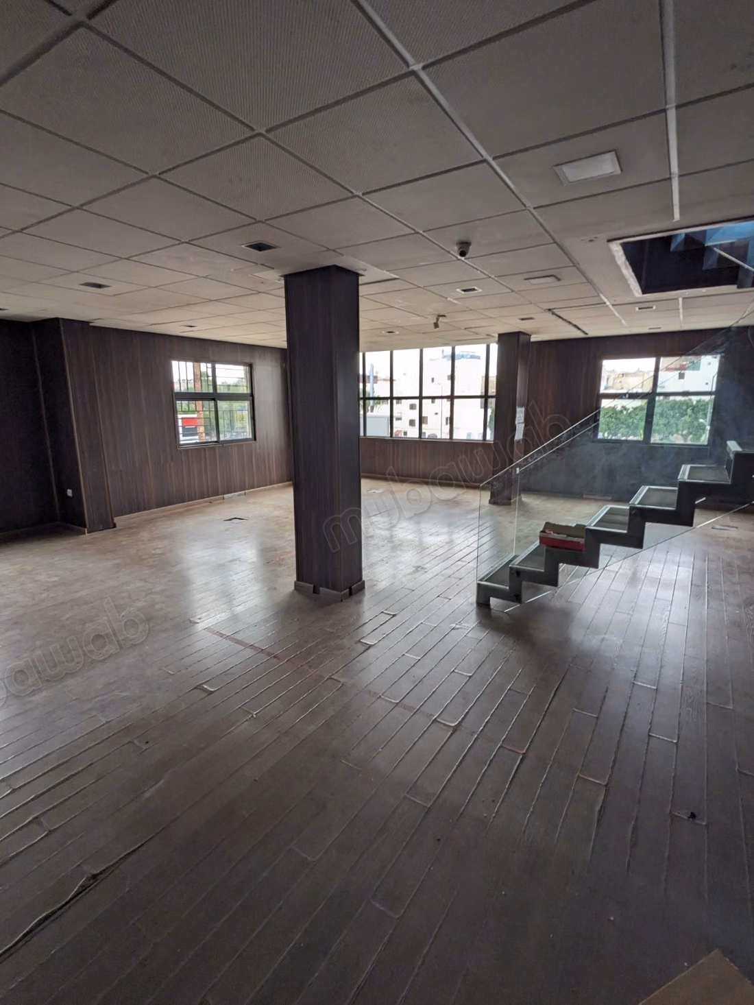Bureau 200 m2