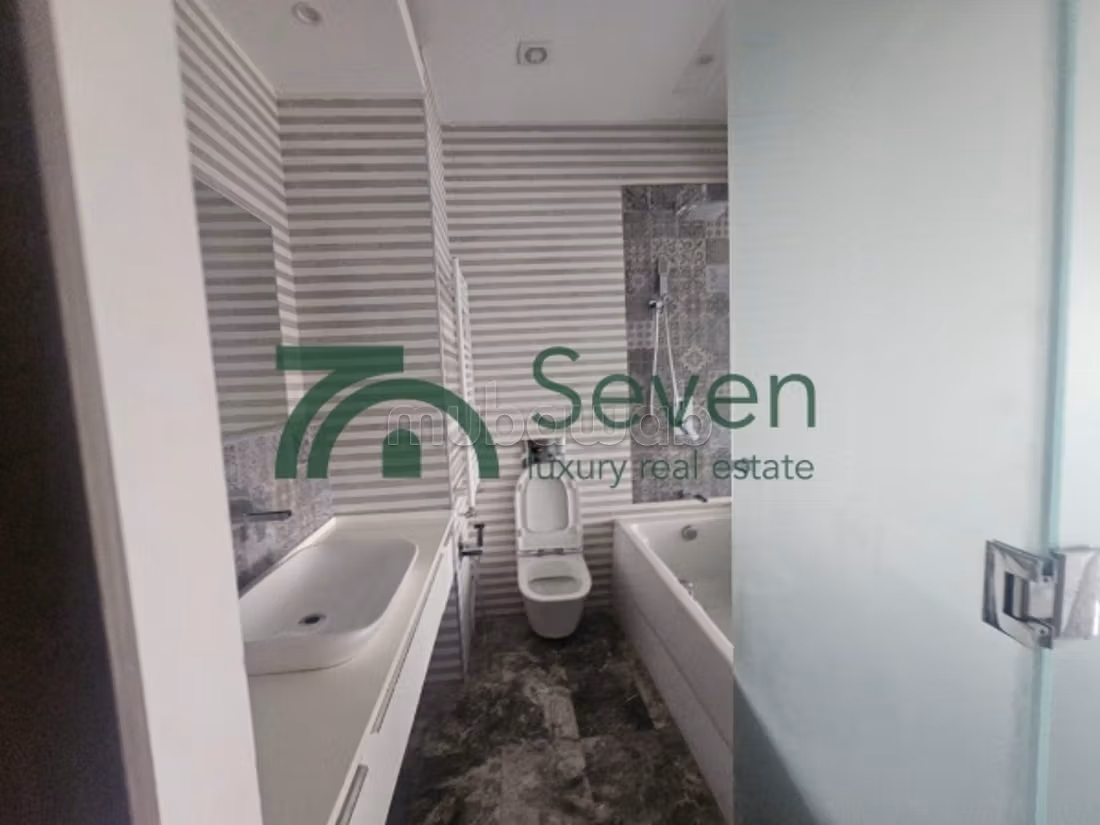 Un appartamento S3 con piscina al Lago 2