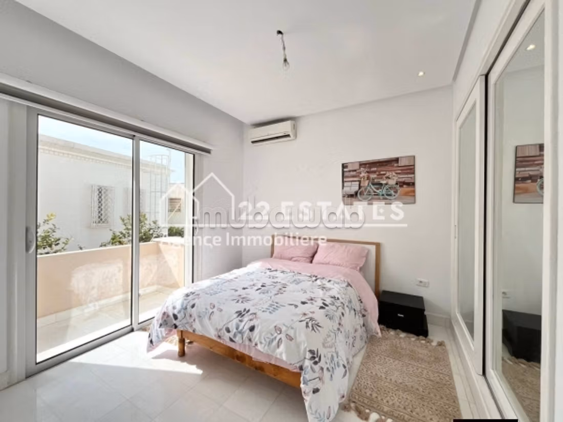 Duplex S4 arredato con piscina a Cartagine