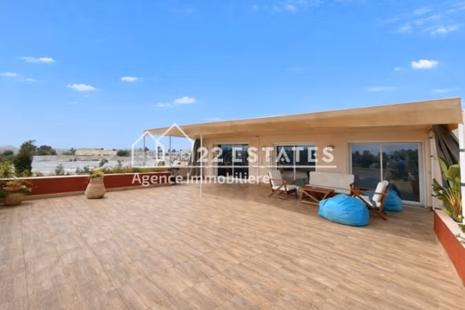 Furnished duplex with swimming pool in Carthage