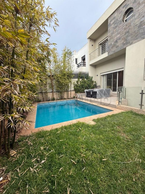 Villa à louer / à vendre – Dar Bouazza