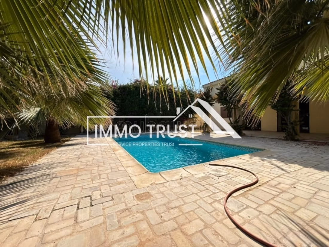 Single-storey Villa S4 with pool in La Soukra