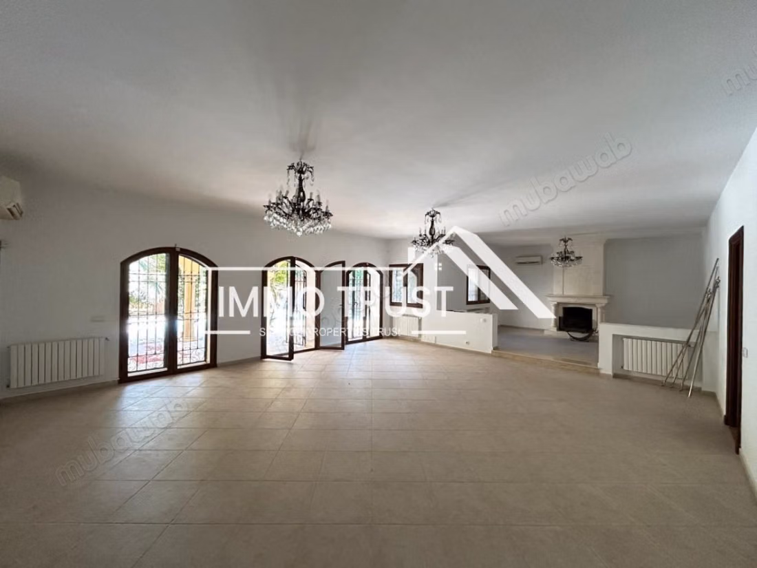 Single-storey Villa S4 with pool in La Soukra