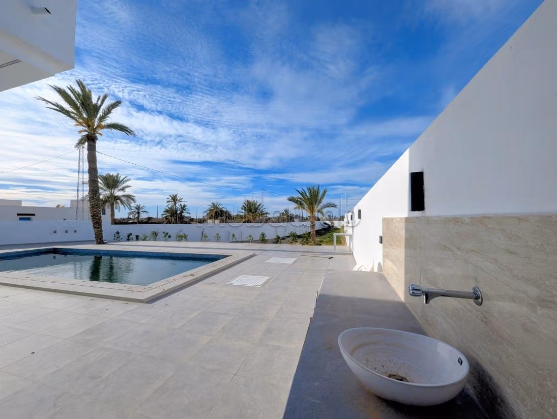 Villa infinity