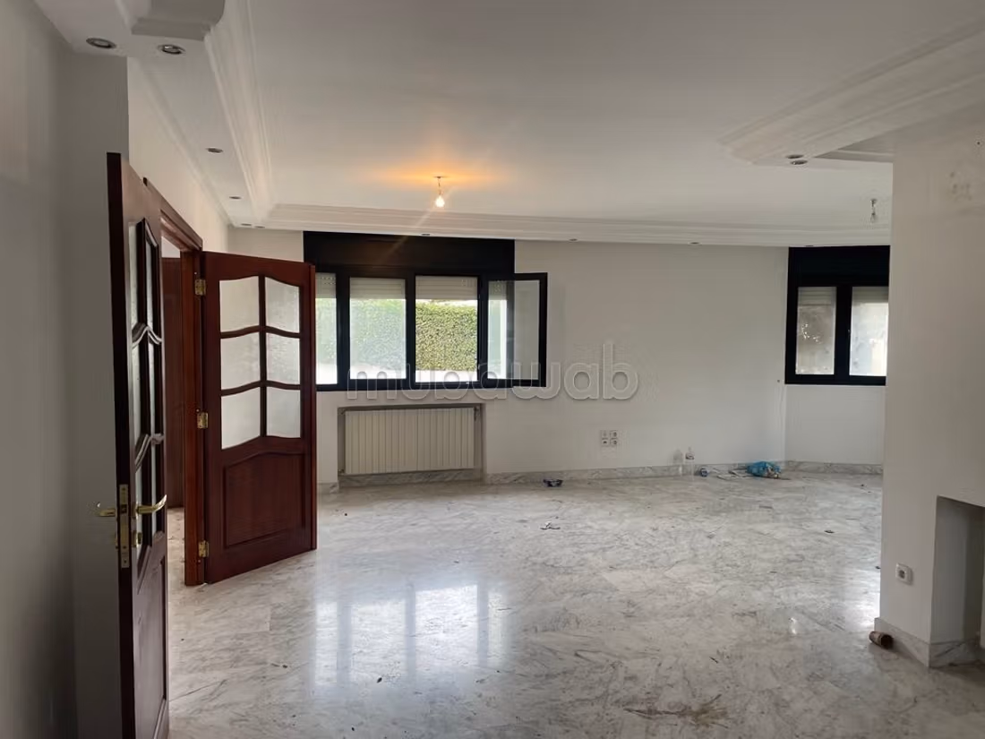 Vente villa angle de 2 rues a el menzah 1