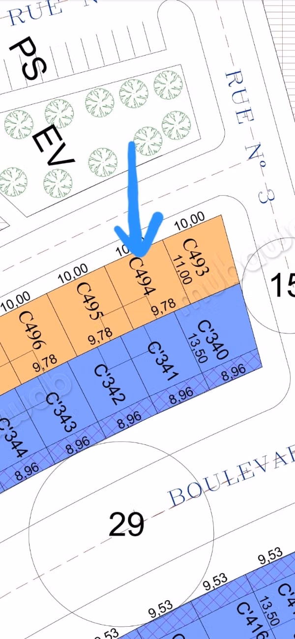Terreno in vendita a Ennahda 2. Superficie totale 111m²