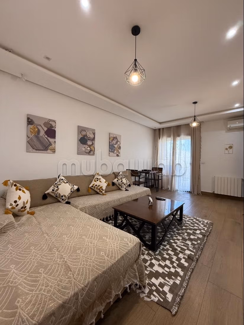 Studio con terrazza nei giardini di Cartagine